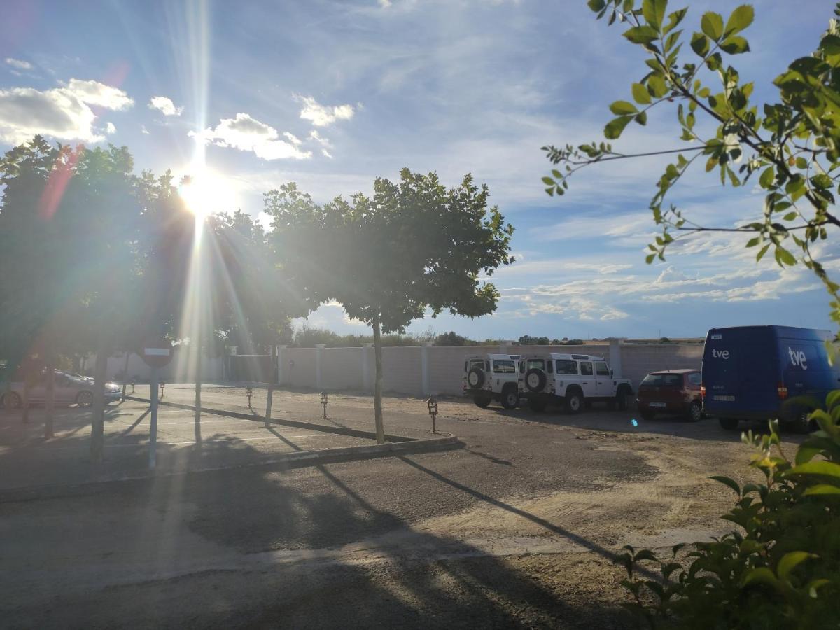 El Huesped Del Sevillano Ar Lagartera Kültér fotó