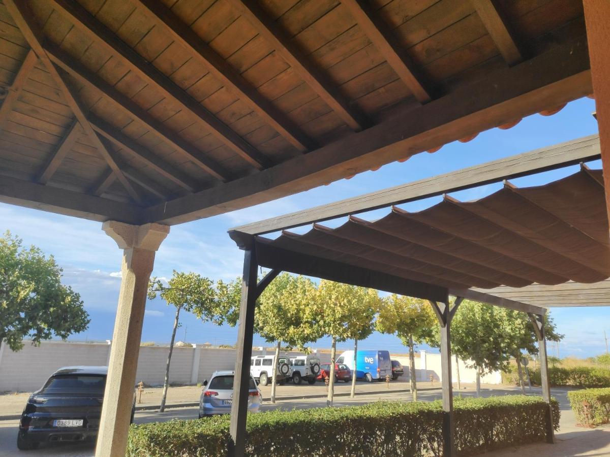 El Huesped Del Sevillano Ar Lagartera Kültér fotó